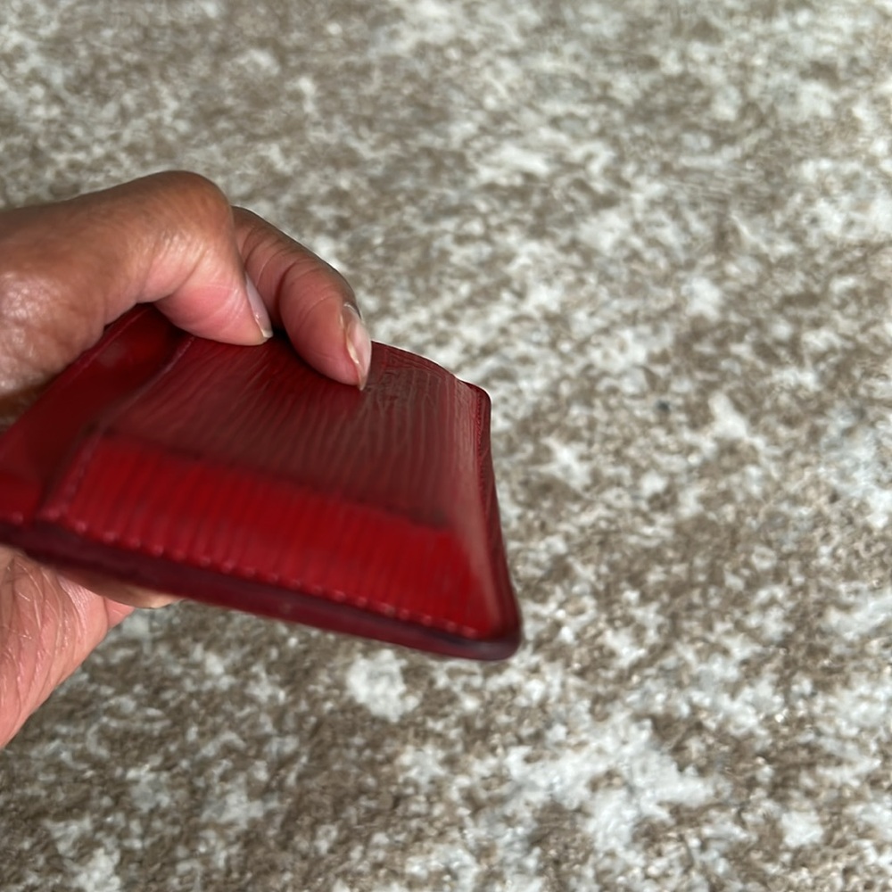 COPY - Louis Vuitton ‘Epi’ Card Holder - Picture 12 of 13